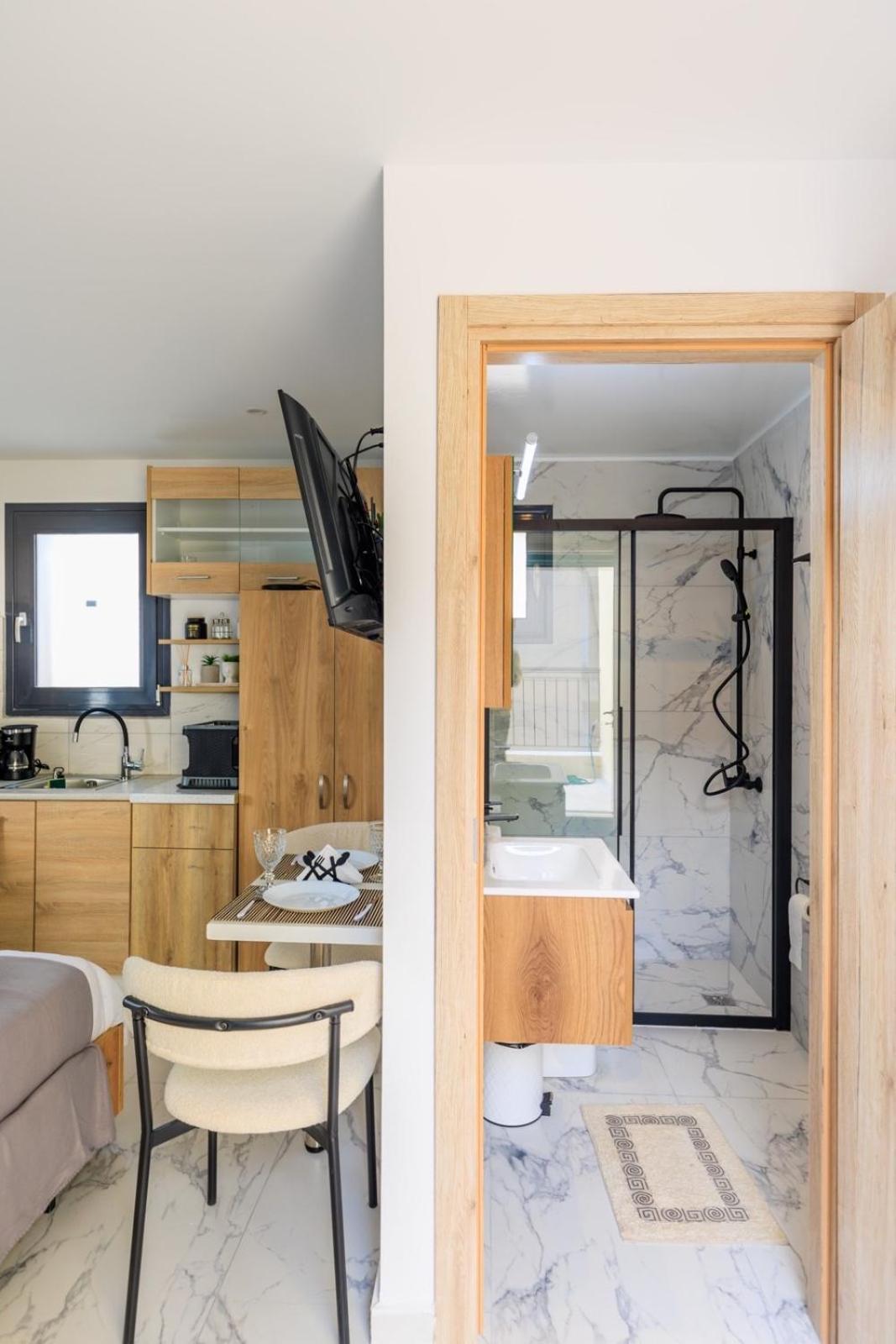 Aiolos Super Lux Suite Jucuzzi Nea Smyrni Centre Athens Exterior photo
